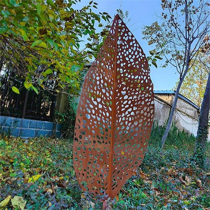Customized Steel Leaf Arts Sculpture