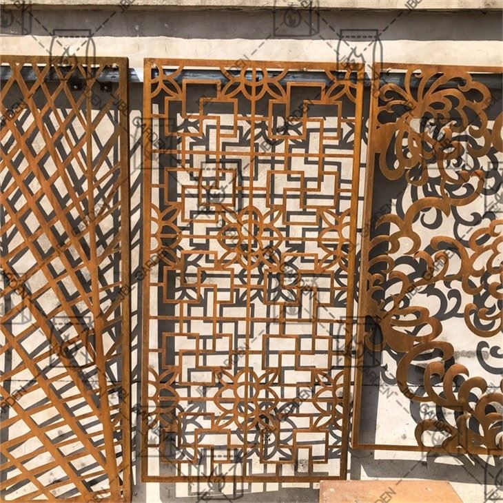Custom Screen Fence