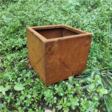 高くて広いプランター
