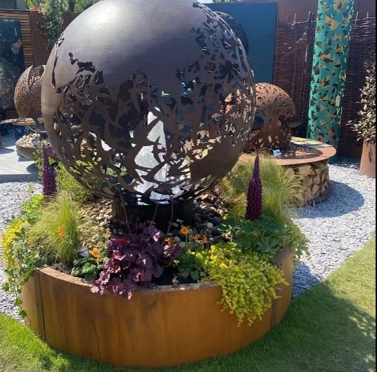 Factory High Quality Rusty Metal Water Fountain