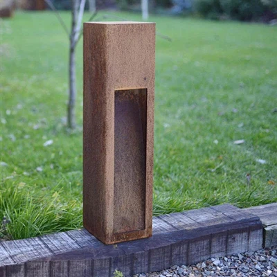 耐候性スチール電柱: 現代の屋外スペース向けの耐久性とスタイリッシュな照明