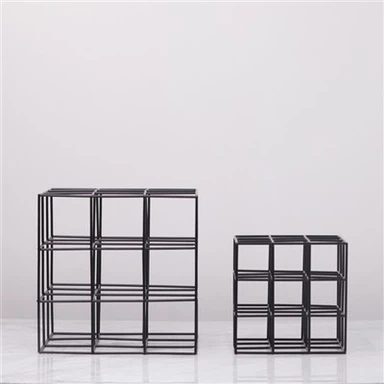 錬鉄製の装飾品